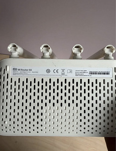 Продам WiFi роутер Xiaomi Mi Router 4А (3 фото из 4)