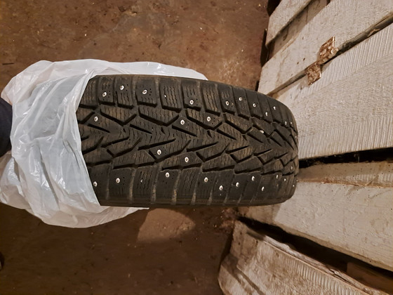 Шипованные шины NOKIAN 205/65/15