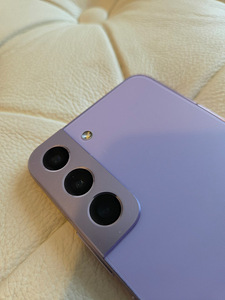 Samsung S22 (6 фото из 6)
