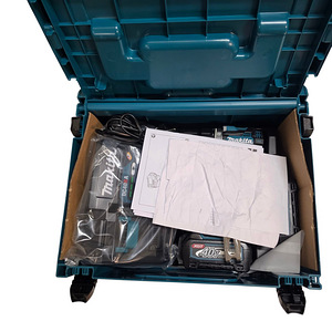 Аккумуляторная дрель Makita DF002 + чек + чемодан (2 фото из 4)