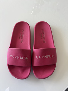 Calvin klein plätud 31 (1 foto / 2)