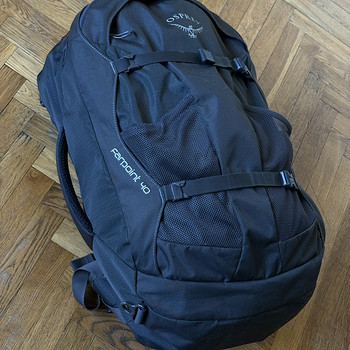 Osprey Farpoint 40 carry-on seljakott matkakott