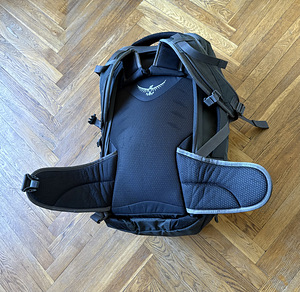 Osprey Farpoint 40 carry-on seljakott matkakott (4 foto / 10)