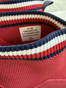 Stiilsed Tommy Hilfiger vabaajajalatsid 8 1/2 suurus (3 foto / 3)