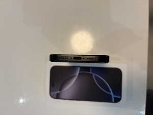 iPhone 16 pro, must, 256gb (6 foto / 7)
