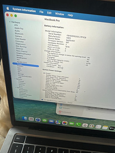 Apple MacBook Pro 13" (2020) | 16 GB RAM | 1 TB SS (6 foto / 9)