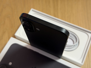Apple iPhone 16 Plus Black 128GB uueväärne. Aku 100% (4 foto / 9)