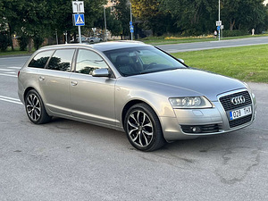 AUDI A6 AVANT (2 foto / 11)