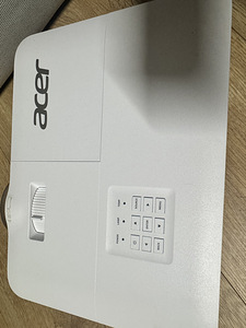 Проектор Acer (2 фото из 3)