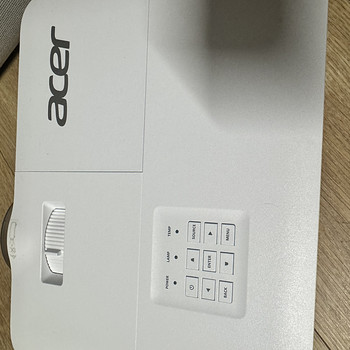 Acer projektor