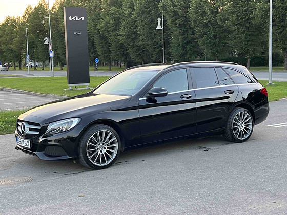 MERCEDES-BENZ C 200 D
