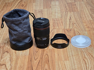 Canon EOS 6D Mark II с объективами, в рюкзаке (9 фото из 10)