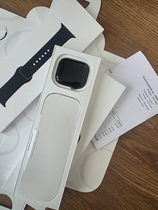 Apple Watch 11 46MM GPS Black , ostutsekk ja garantii (1 foto / 2)