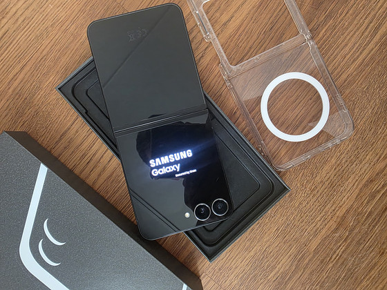 Samsung Flip 7 FE 8/128GB Black