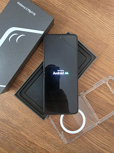 Samsung Flip 7 FE 8/128GB Black (2 foto / 3)