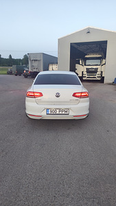 Volkswagen Passat 2015 tdi (8 фото из 11)
