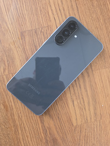 Samsung Galaxy A56 8/256GB серый, чек о покупке и гарантия (2 фото из 2)