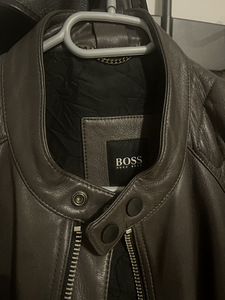 Müüa stiilne Hugo Boss nahktagi (Biker-stiilis) (4 foto / 7)