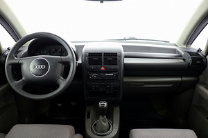 Audi A2 Comfortline 1.4 55kW (5 foto / 7)