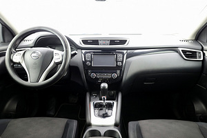 Nissan Qashqai Tekna ATM 1.6 dCi 96kW (5 фото из 7)