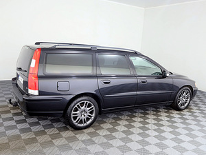 Volvo V70 Summum Facelift ATM 2.4 D5 136kW (3 фото из 7)
