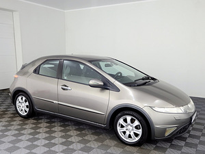 Honda Civic Elegance 1.8 103kW (1 фото из 7)