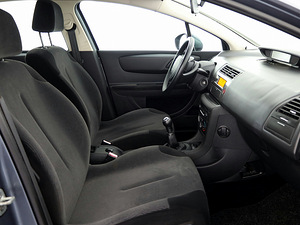 Citroen C4 Elegance Facelift 1.6 88kW (6 foto / 7)