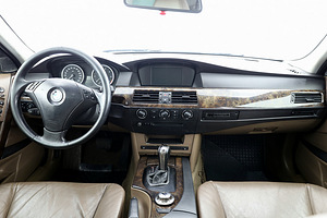 BMW 520 Executive ATM 2.2 125kW (5 фото из 7)