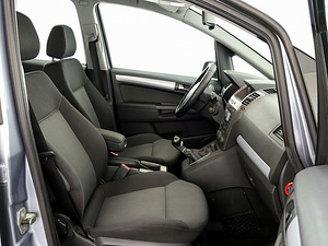 Opel Zafira Elegance 1.8 103kW (6 фото из 8)