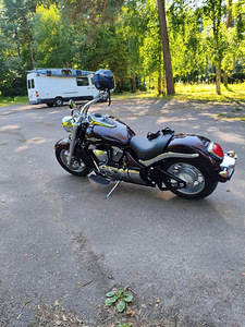 Suzuki Intruder C1800R (2 foto / 6)