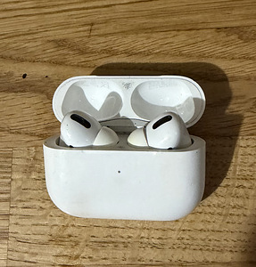 Müüa AirPods Pro varuosadeks (1 foto / 2)