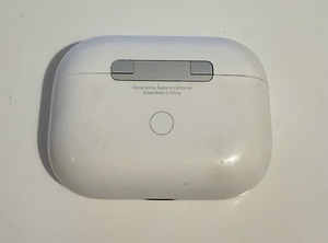 Müüa AirPods Pro varuosadeks (2 foto / 2)