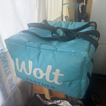 Wolt bag