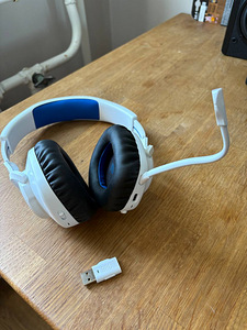 Наушники JBL (1 фото из 3)
