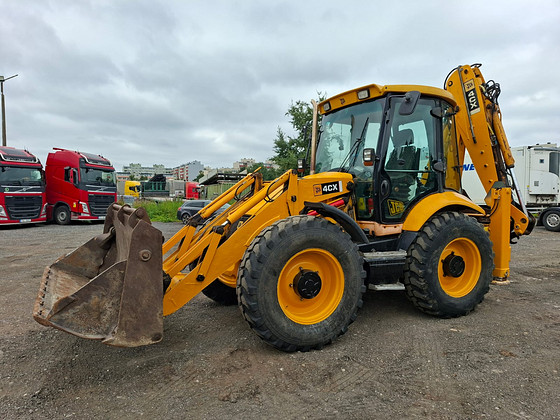JCB 4CX (2007) + Rikkalik lisavarustus