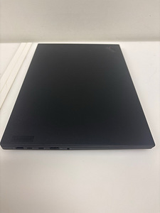 Lenovo ThinkPad P1 Gen 4 (4 фото из 4)