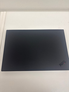 Lenovo ThinkPad P1 Gen 2 (2 фото из 4)