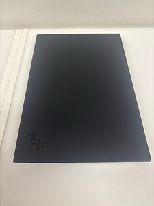 Lenovo ThinkPad P1 Gen 2 (3 фото из 4)