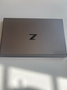 HP ZBook Firefly 15 G8 (1 foto / 4)