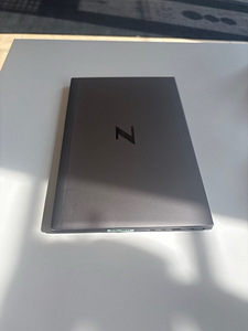 HP ZBook Firefly 15 G8 (3 foto / 4)
