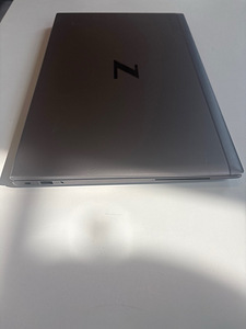 HP ZBook Firefly 15 G8 (4 foto / 4)