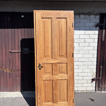 Продаются 3 межкомнатные двери размером 210 × 80 см