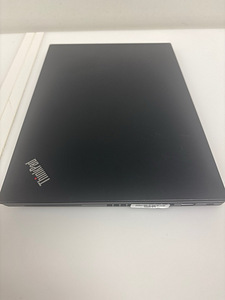 Lenovo ThinkPad X13 Gen 1 (3 foto / 4)