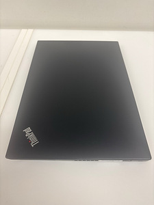 Lenovo ThinkPad T14s Gen 1 (3 foto / 4)