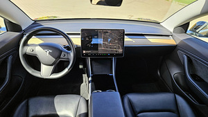 Аренда Tesla 3 Bolt Premium (4 фото из 4)