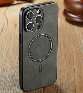 IPhone'i kaitseklaasid ja ümbrised (1 foto / 10)