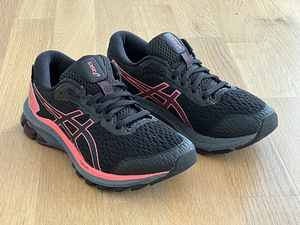 Müüa Asics GT-1000 9 GTX jooksujalatsid. (1 foto / 6)
