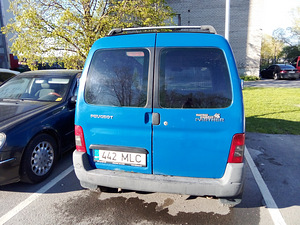 Peugeot Partner (4 фото из 9)