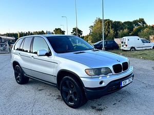 BMW x5 (3 foto / 6)