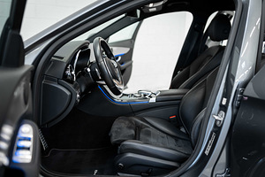 Mercedes-Benz C 220 4Matic AMG Line Facelift 2.0 143kW (5 foto / 15)